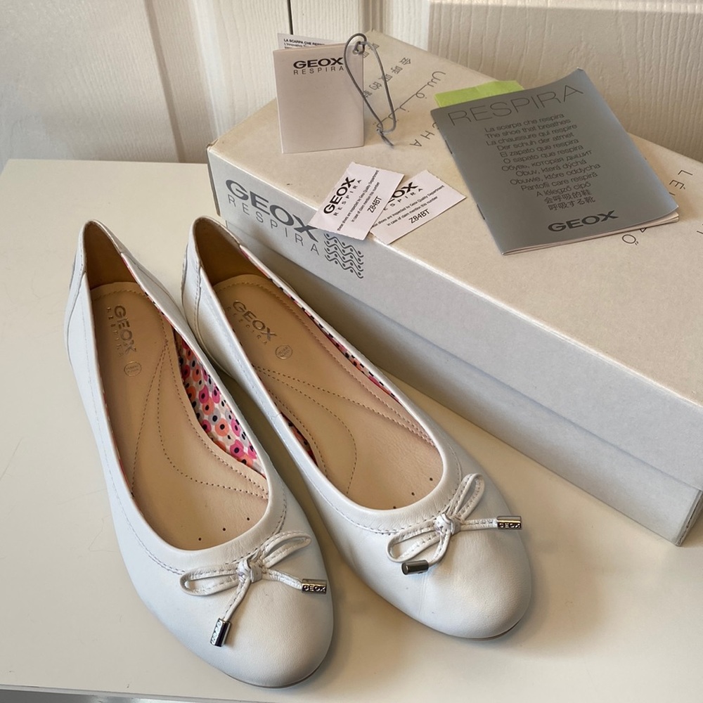 Geox genuine leather white ballet flats, brand new with tags size EU39, US 9